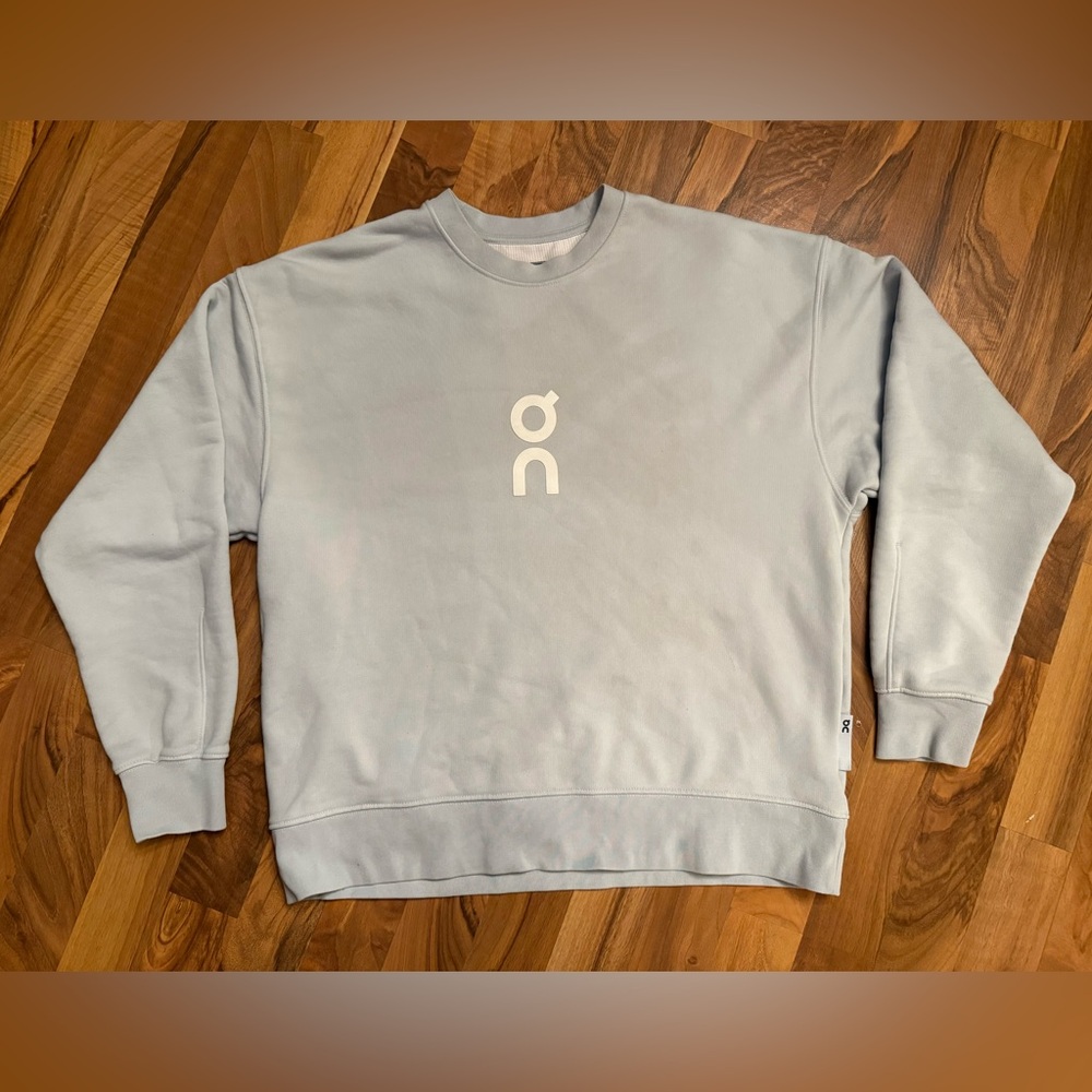 On running On cloud Blue Club Crew Sweatshirt WOMANS Medium